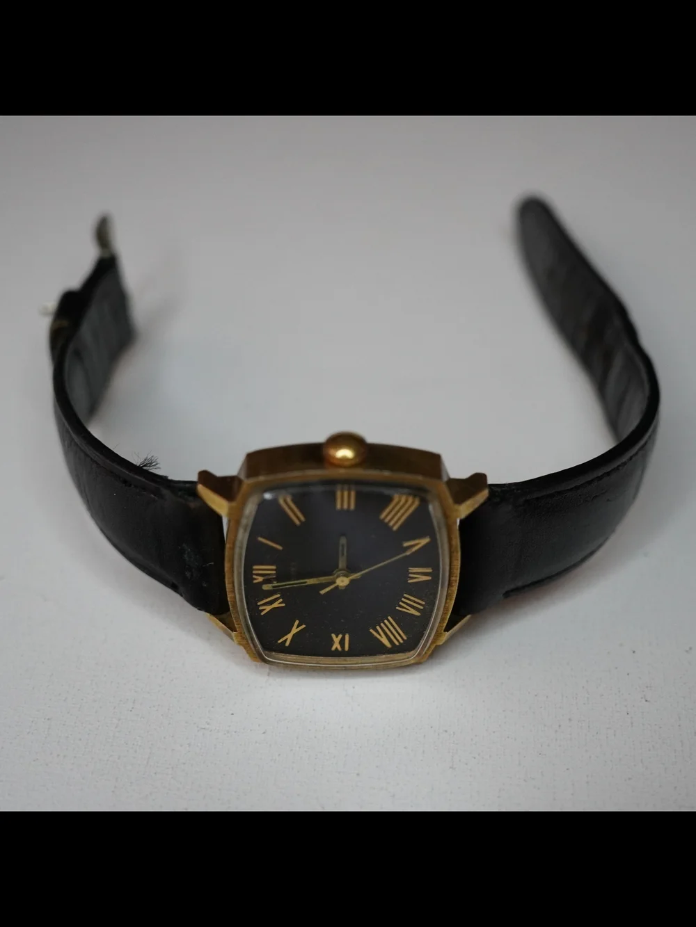 Timex Mercury 1972 Gold Tone Mens Vintage 1970s Mechanical Handwind Watch Retro